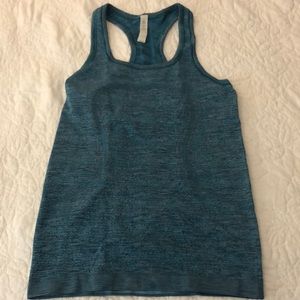 Lulu Lemon size 4 teal tank
